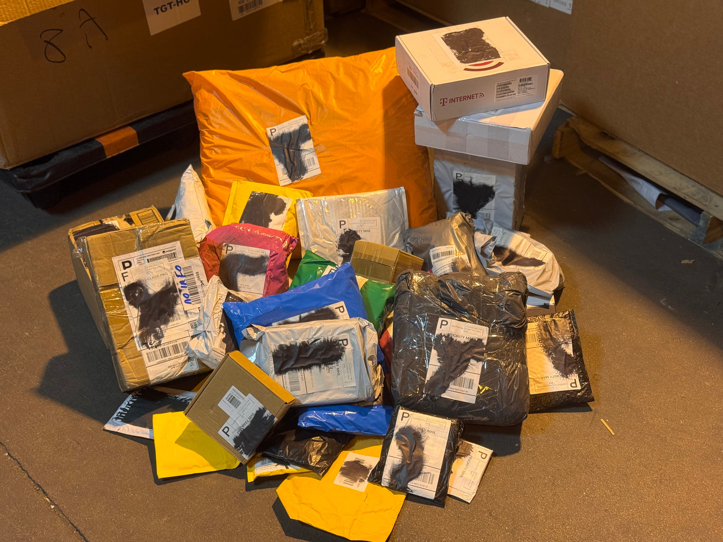 Mail Mystery Box (shipping included)